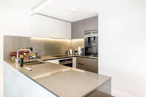 Living Area/ Dining