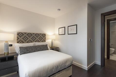 Bed 2.jpg