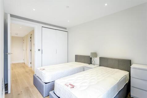 Bedroom (3).jpg