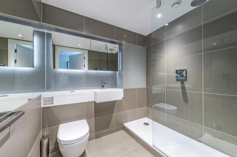 Bathroom 1.jpg