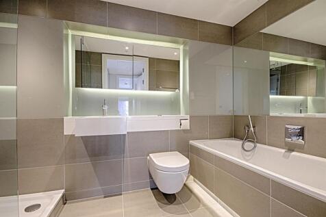 Master En Suite.jpg