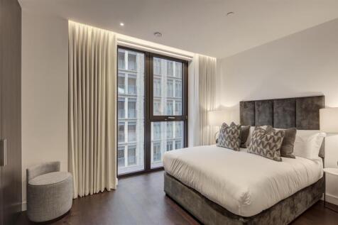 39 Thornes House - Bed 1.jpg