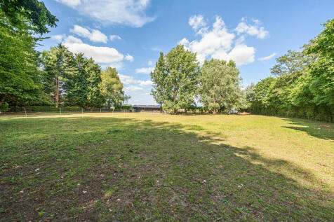 1301681-15-686d3c...