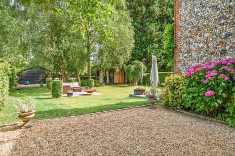 1301681-4-686d3b9...