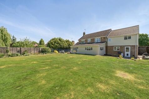 92 HOME FARM PHOT...