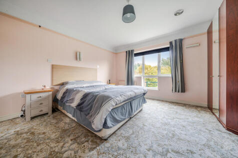 1370701-20-68f605...