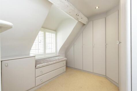 Bed 3/Dressing Room