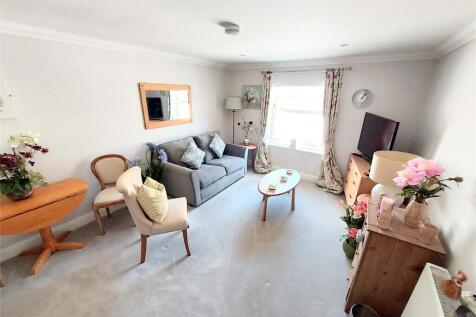 Large Sitting Room