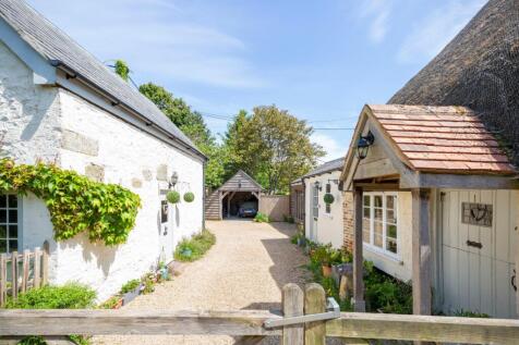 Tudor&amp; Monks Cottage