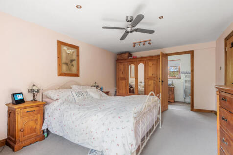 Double Bedroom