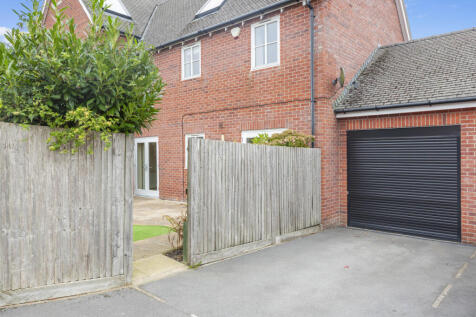 Garage &amp; Parking