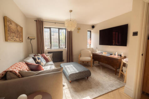 Lounge Area