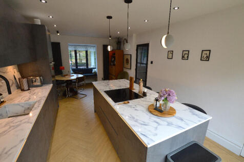 Re-Fitted Kitchen