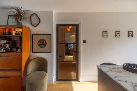 Re-Fitted Kitchen