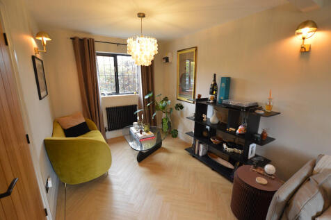 Formal Lounge