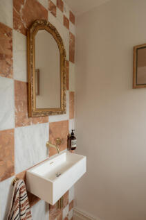 Guest Cloakroom
