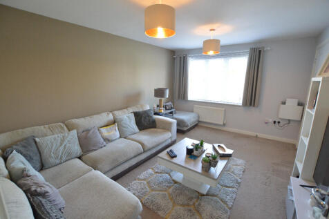 Lounge To Front