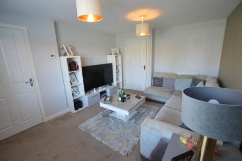 Lounge To Front