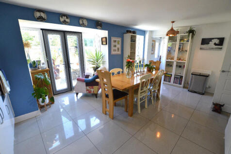 Dining / Family Room