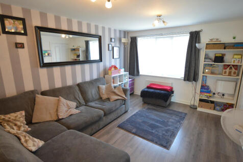 Lounge to Front