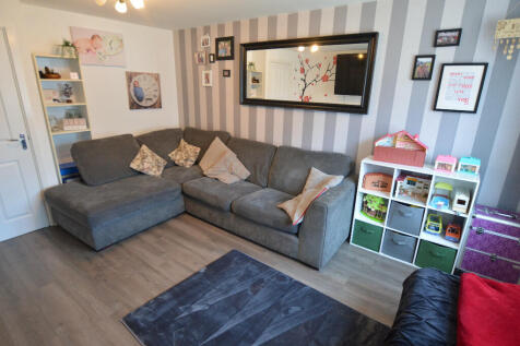 Lounge to Front
