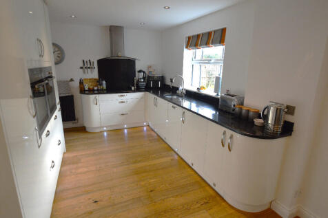 Re-Fitted Kitchen