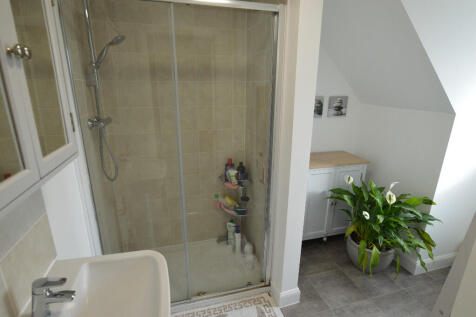 Master En-Suite