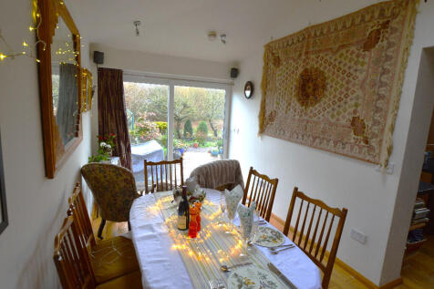 Extended Dining