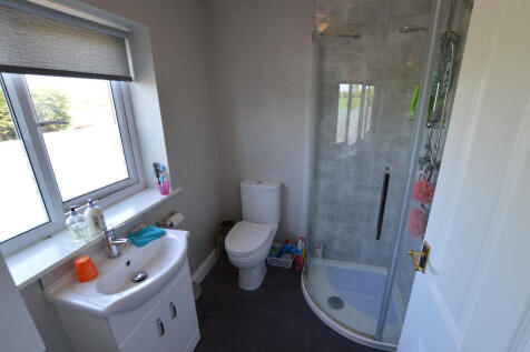 1st Floor Shower