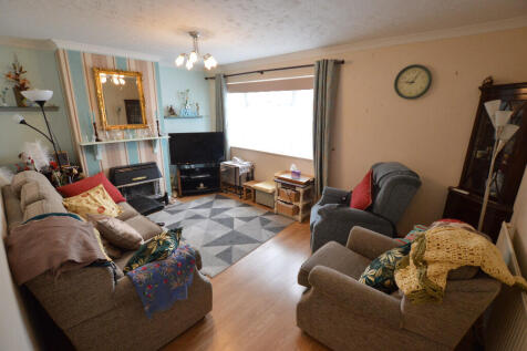 Lounge To Front