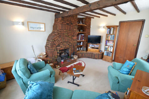 Lounge To Front