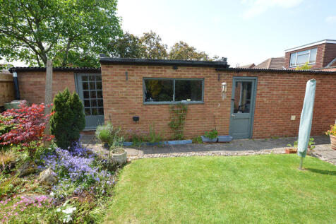 Garage / Workshop