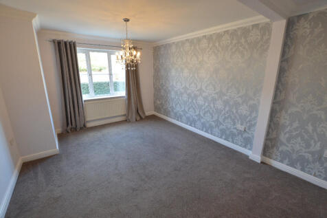 Lounge To Front