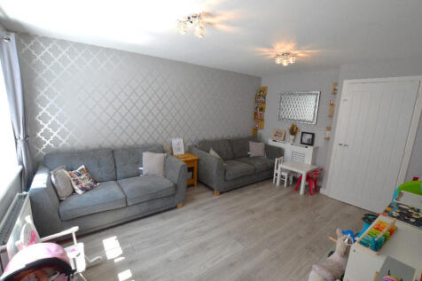 Lounge To Front