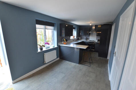 Fitted Kitchen
