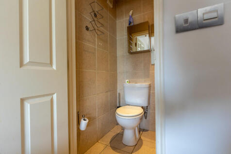 Bed 2 - En-Suite