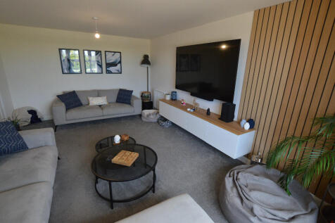 Bay Fronted Lounge