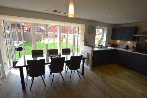 Kitchen / Diner