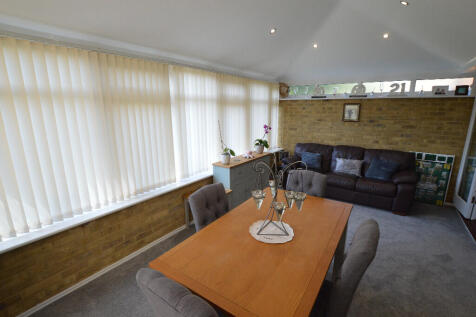 Extended Dining