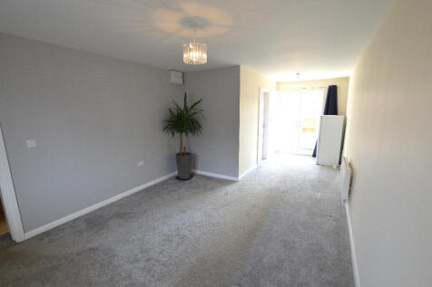 Family Room / Bed 4
