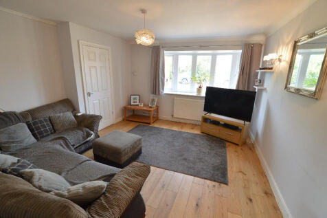 Lounge To Front
