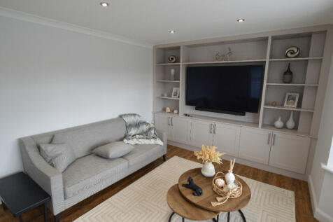 Bay Fronted Lounge