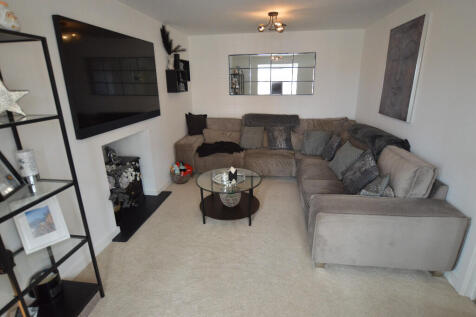 Formal Lounge