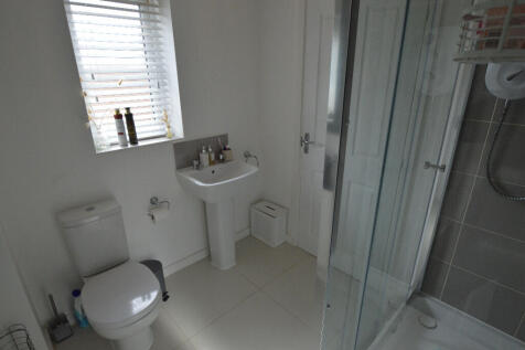 Bed 3 En-Suite