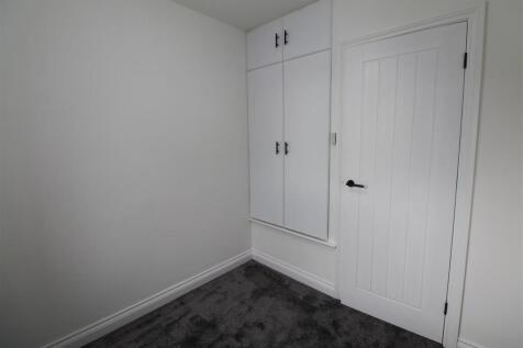 Bedroom 3 (2).JPG