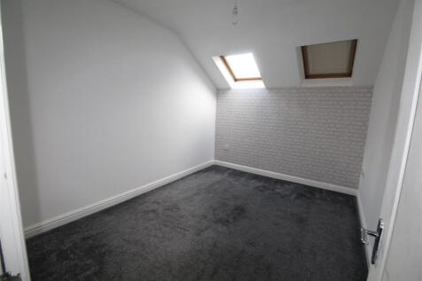 Bedroom 1.JPG
