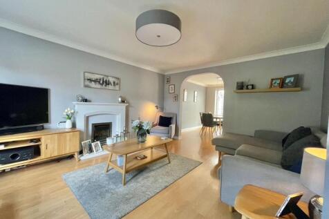 lounge New.jpg
