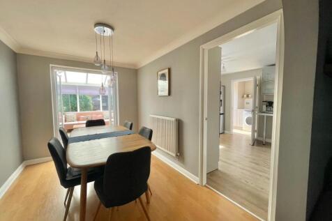new dining room.jpg