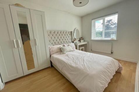 new bedroom 3.jpg