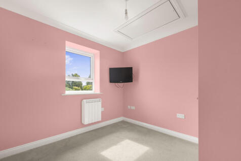 Third Bedroom 4